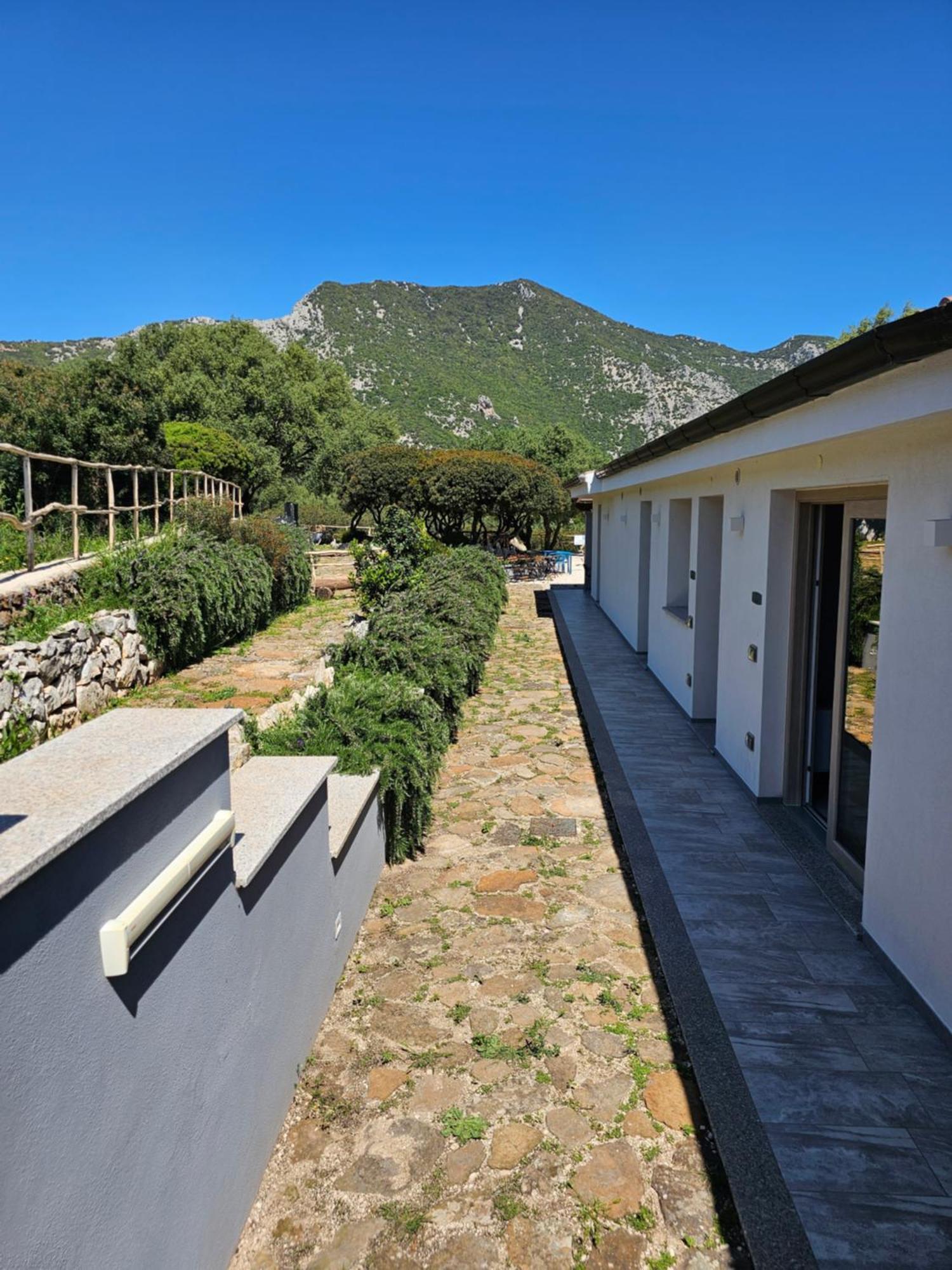 Hotel Pranos Turismo Rurale Cala Gonone Buitenkant foto